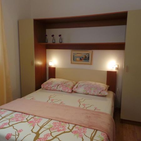 Apartments Barbara โปเรช ภายนอก รูปภาพ