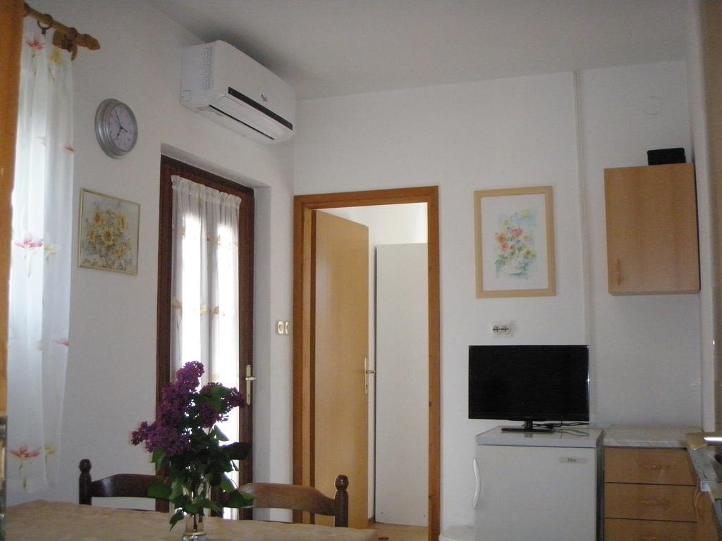 Apartments Barbara โปเรช ภายนอก รูปภาพ