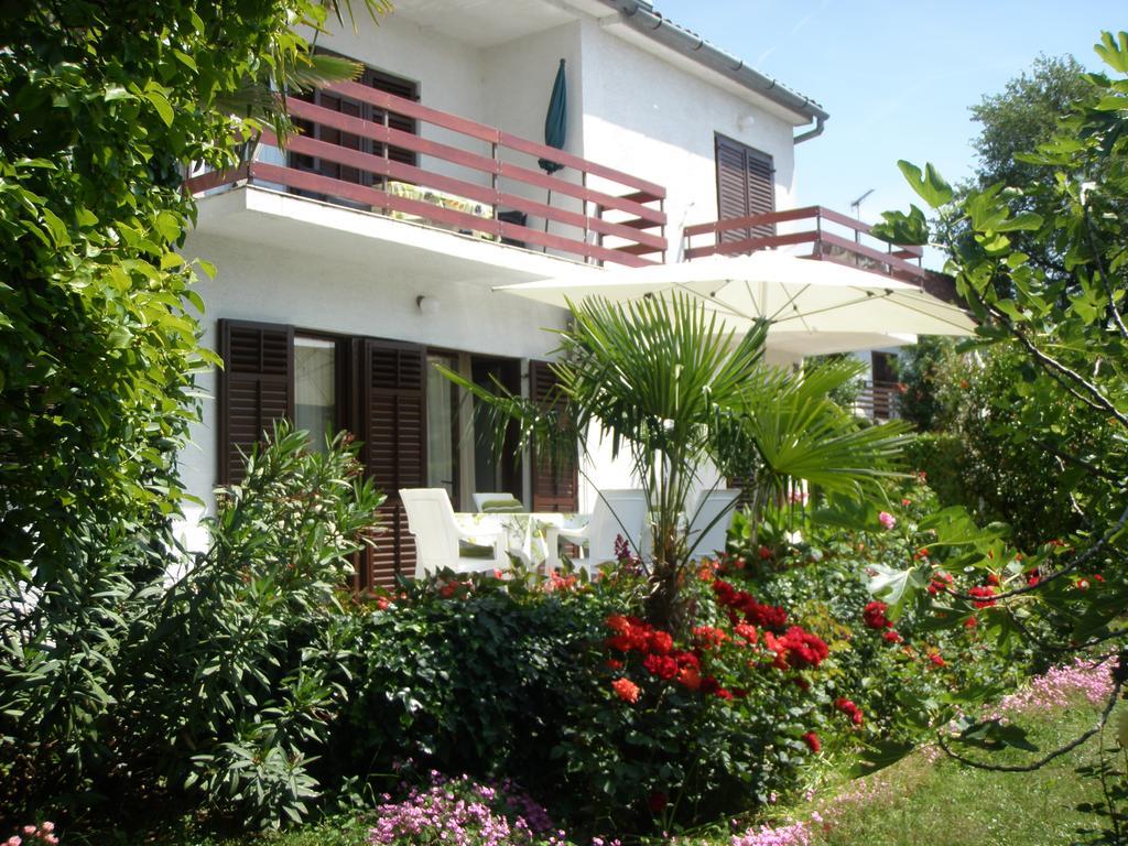 Apartments Barbara โปเรช ภายนอก รูปภาพ