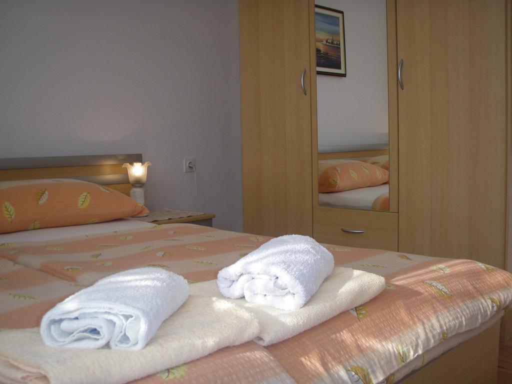 Apartments Barbara โปเรช ภายนอก รูปภาพ