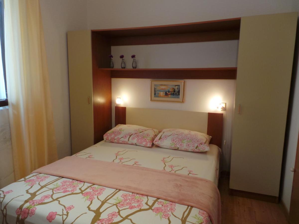 Apartments Barbara โปเรช ภายนอก รูปภาพ
