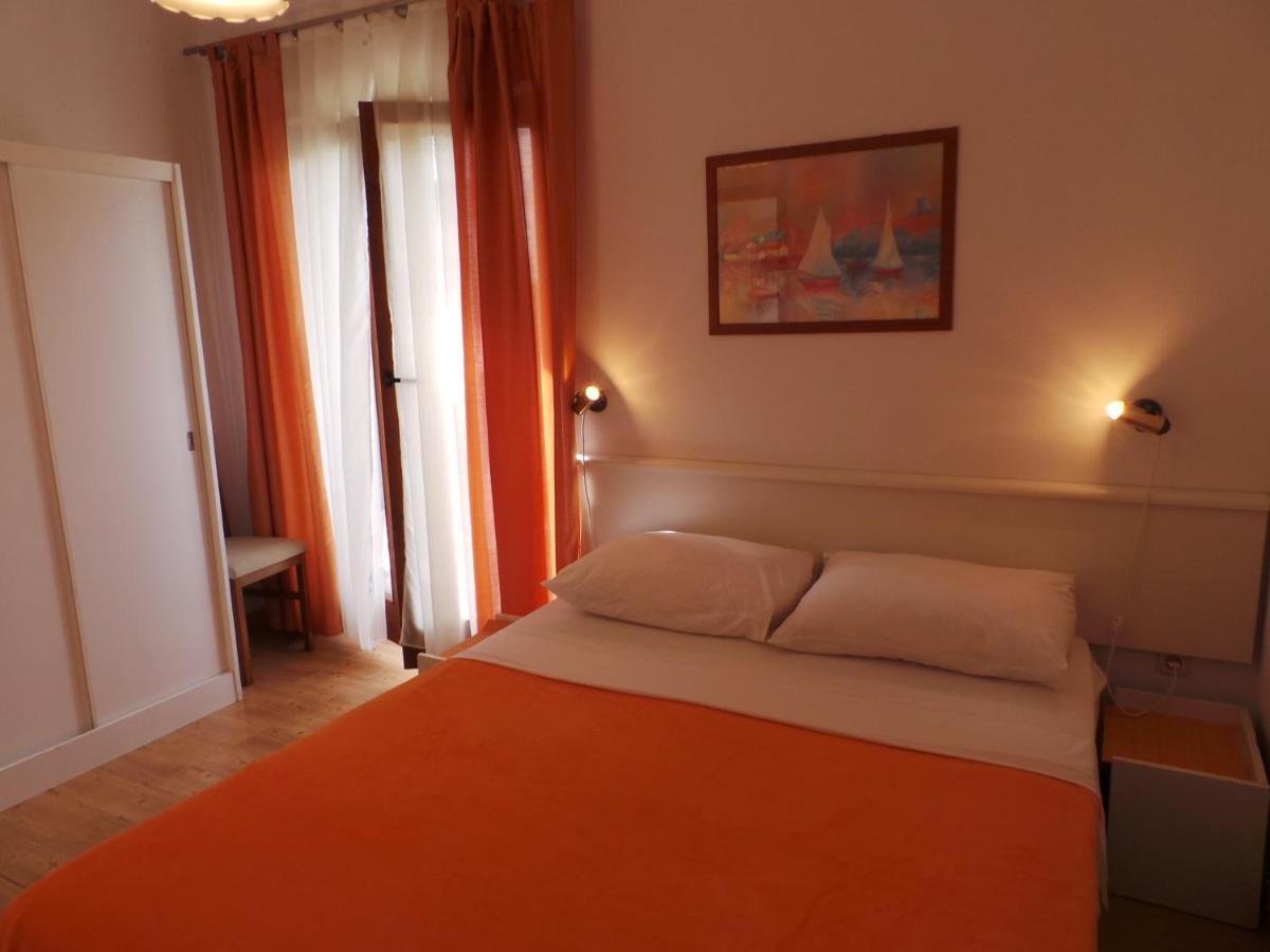 Apartments Barbara โปเรช ภายนอก รูปภาพ